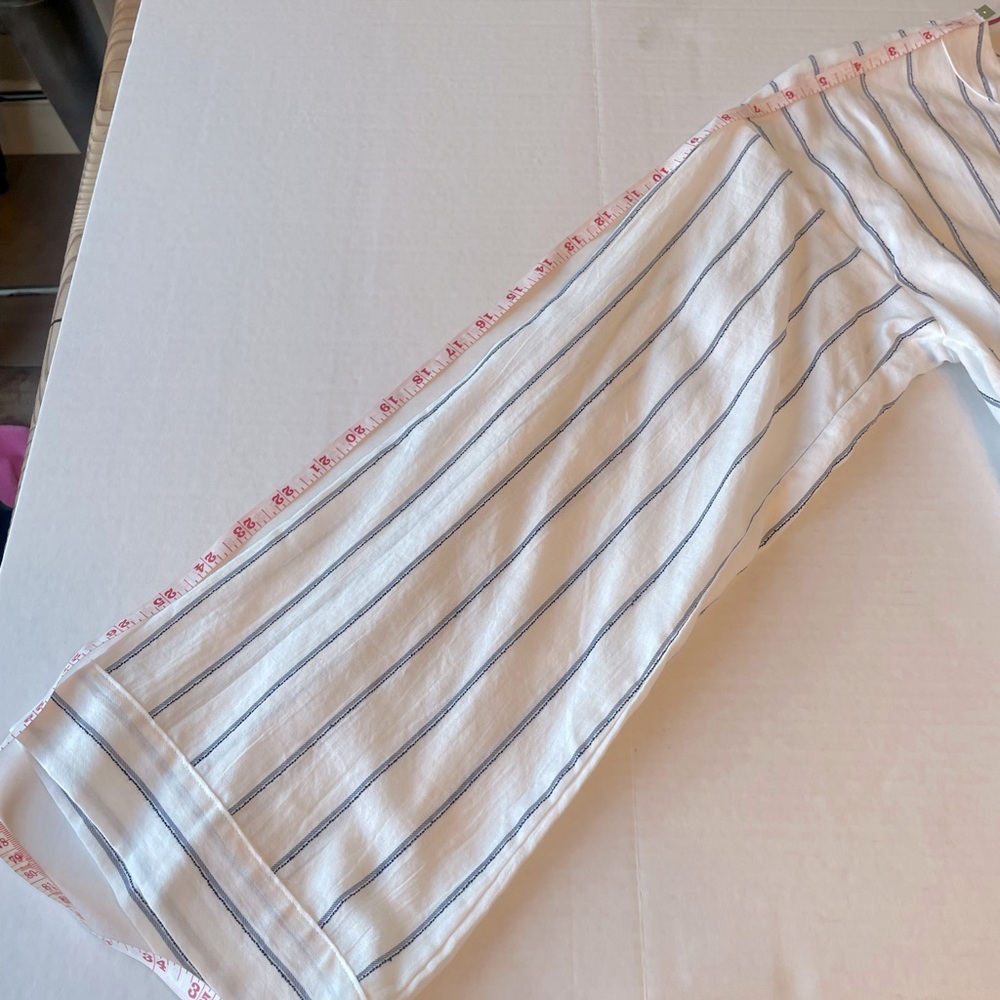 - NWT. YORK lightweight drawstring-waist top. - Picture 9 of 9